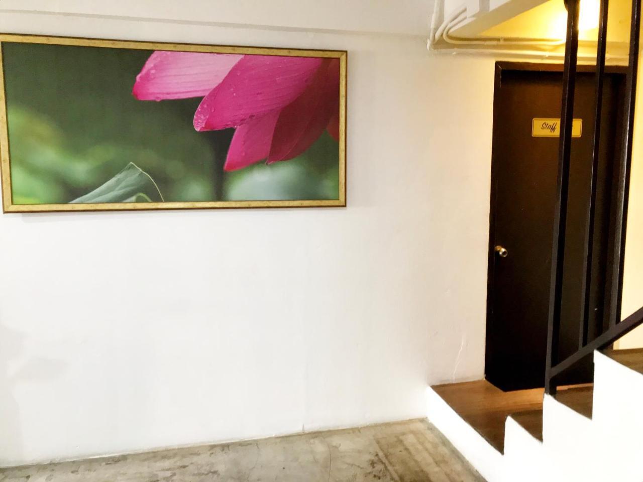 Manon Sleepeatdrink Bed & Breakfast Chiang Mai Bagian luar foto